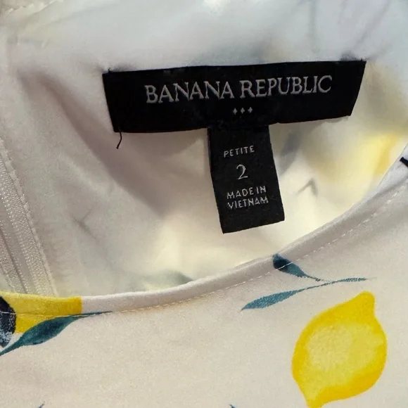 Banana Republic Yellow and White Lemon Print Dress - 2P - Picture 3 of 3